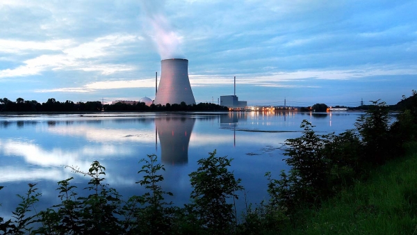 Bald Vergangenheit – das Vorzeige-Kernkraftwerk Isar 2 beim niederbayerischen Landshut.